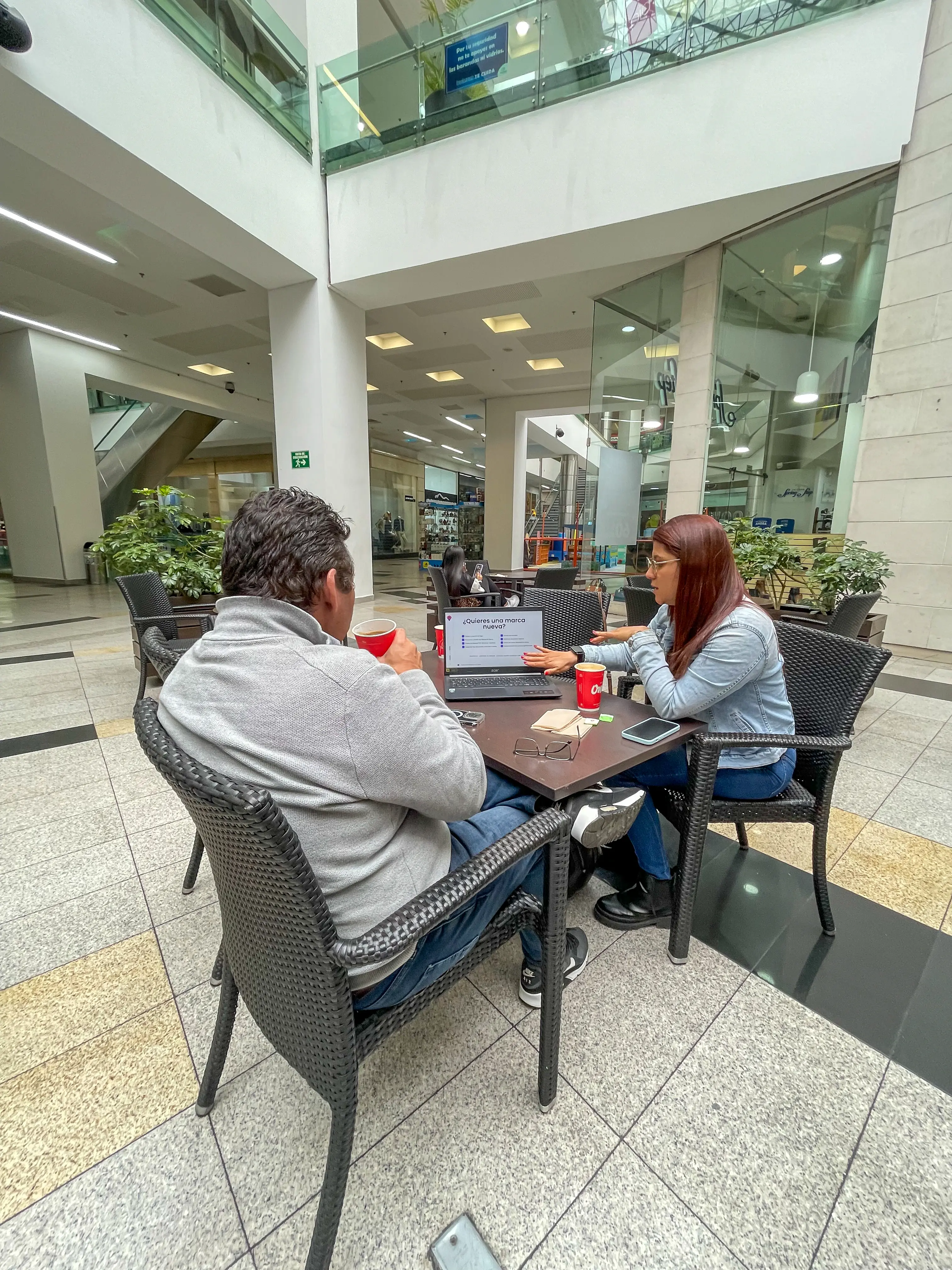 Equipo de Código Creativo en acción